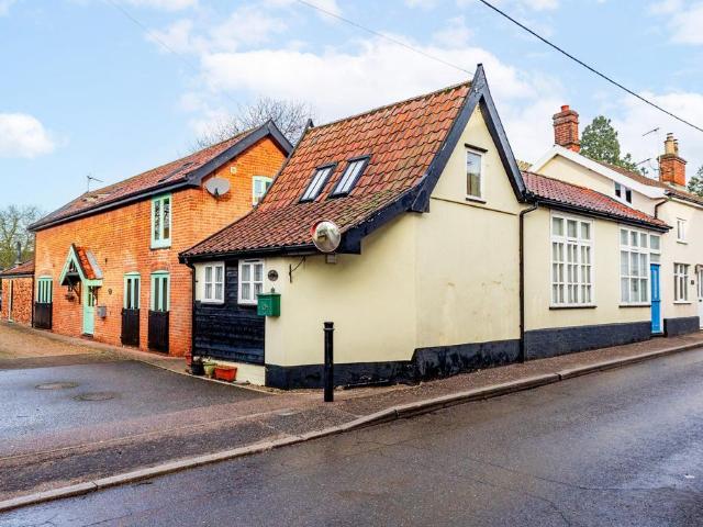 House for sale in Dickleburgh and Rushall, Burgh St Peter