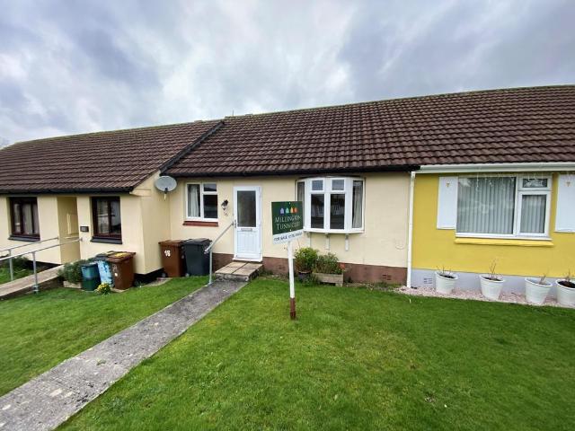 Bungalow for sale in Strode, Devon