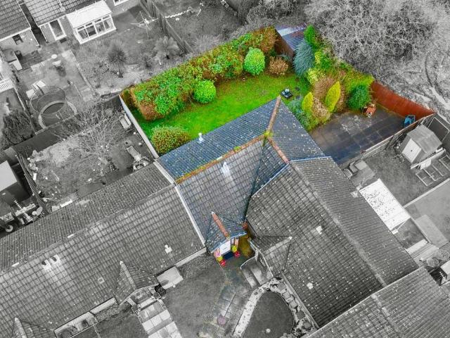 Bungalow for sale in Grovesend and Waungron, Gorseinon