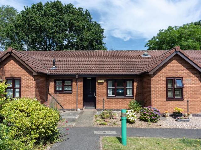 Bungalow for sale in Elmfield, Leicestershire