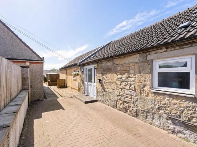 Bungalow for sale in Fauldhouse, Scotland