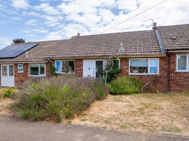 Bungalow for sale in Bedingfield, Suffolk