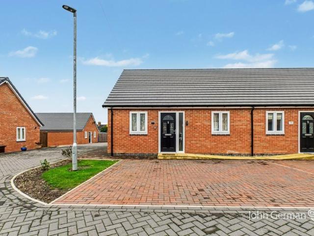 Bungalow for sale in Horninglow and Eton, Beamhurst