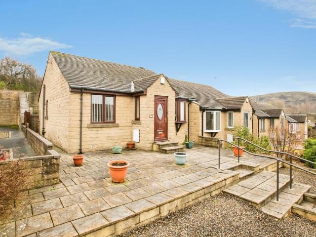 Bungalow for sale in Claremount, Halifax