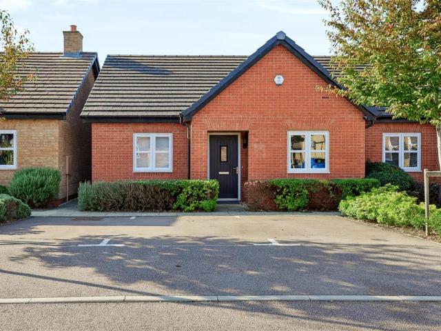 Bungalow for sale in Cranfield, Bedfordshire