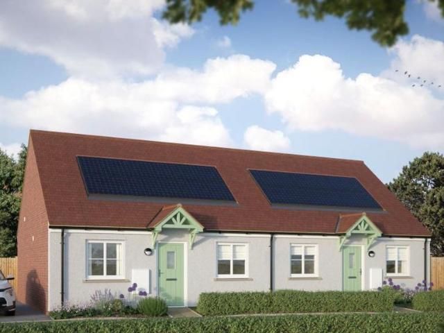 Bungalow for sale in Twyning Green, Tewkesbury