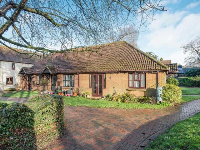Bungalow for sale in Berrick Salome, Oxfordshire