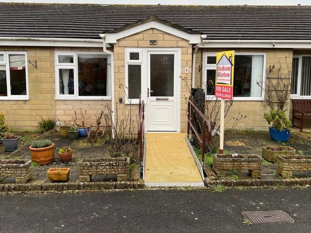 Bungalow for sale in Worle, Weston-super-mare