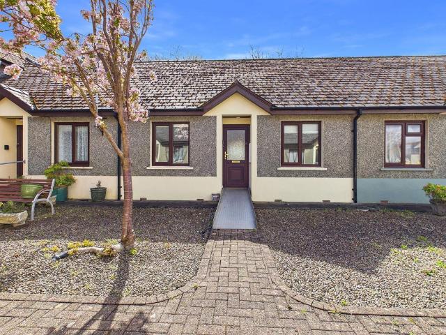 Bungalow for sale in Narberth, Wales