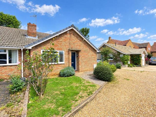 Bungalow for sale in Oakington and Westwick, Arrington