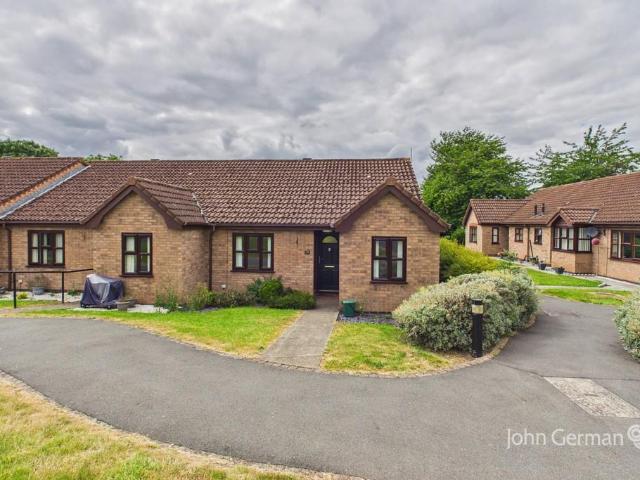 Bungalow for sale in Beamhurst, Staffordshire