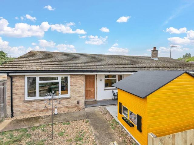 Bungalow for sale in Arrington, Cambridgeshire