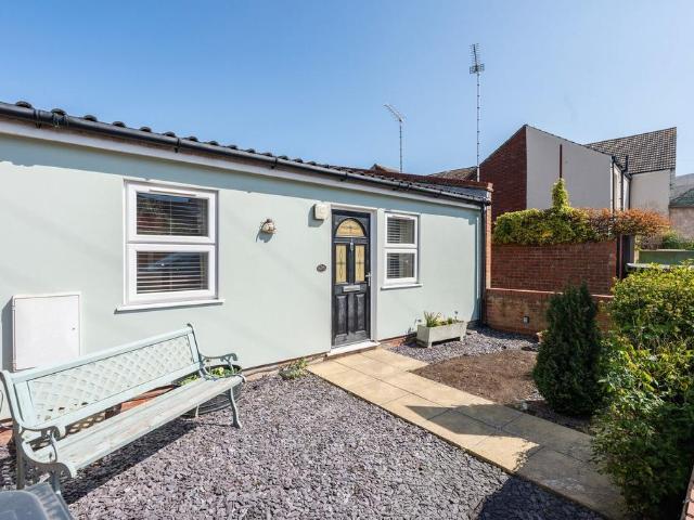 Bungalow for sale in Stokesby, Norfolk