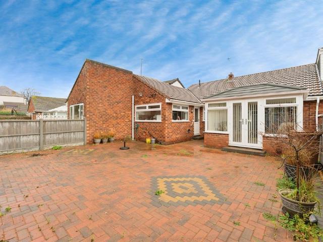 Bungalow for sale in Claughton, Oxton