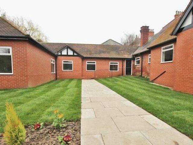 House for sale in Grimsby, North East Lincolnshire