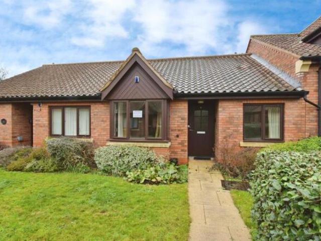 Bungalow for sale in Oadby, Leicestershire