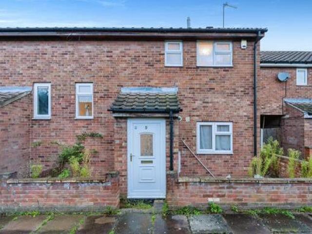 House for sale in Luton