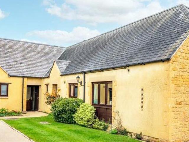 House for sale in Fossebridge, Gloucestershire