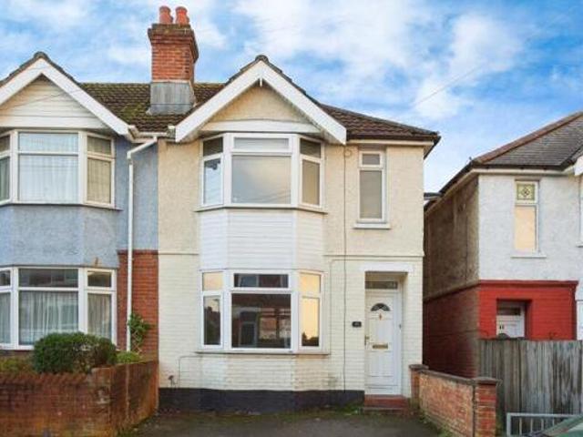 House for sale in Barton Stacey, Hampshire