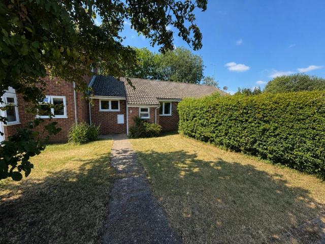 Bungalow for rent in Buckingham, Buckinghamshire