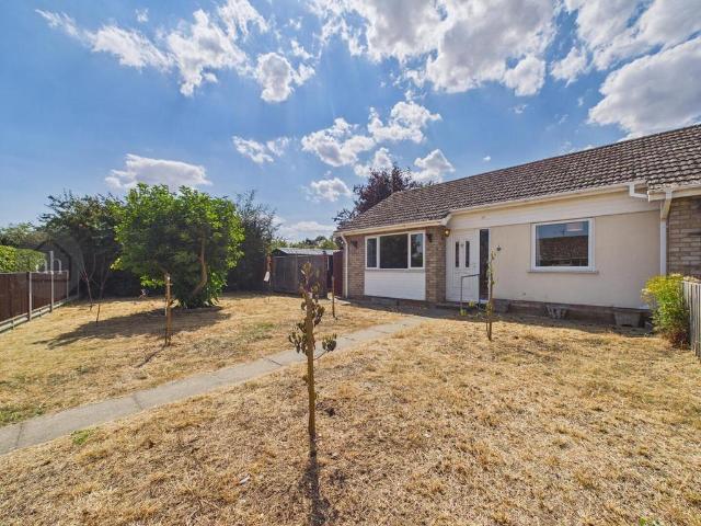Bungalow for rent in Bedingfield, Suffolk