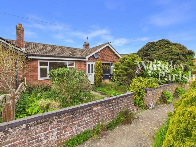 Bungalow for rent in Palgrave, Mid Suffolk
