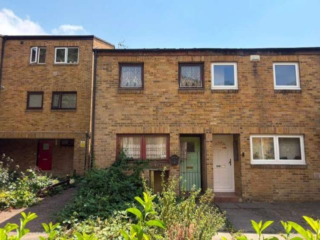 Cottage for sale in Greater London