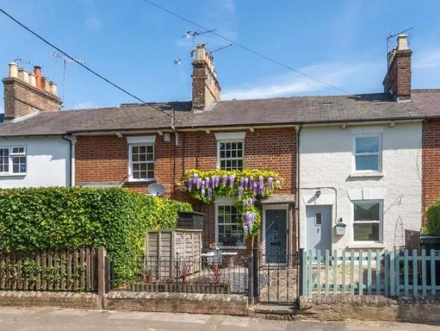 Cottage for sale in Pouchen End, Hertfordshire