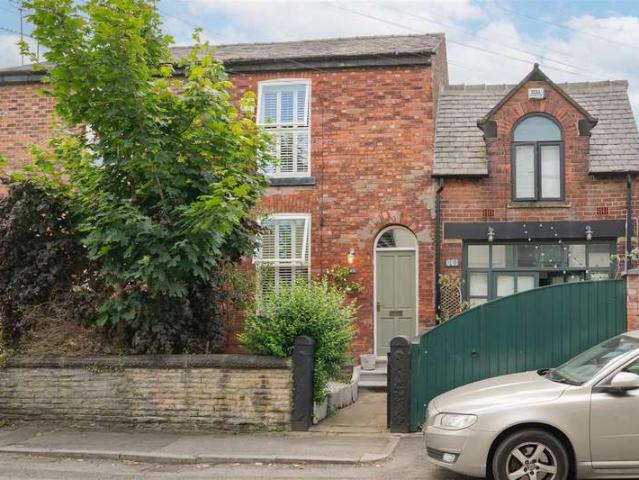 Cottage for sale in Georgia, Greater Manchester