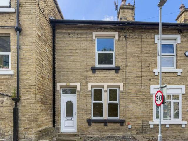 Cottage for sale in Brighouse, West Yorkshire