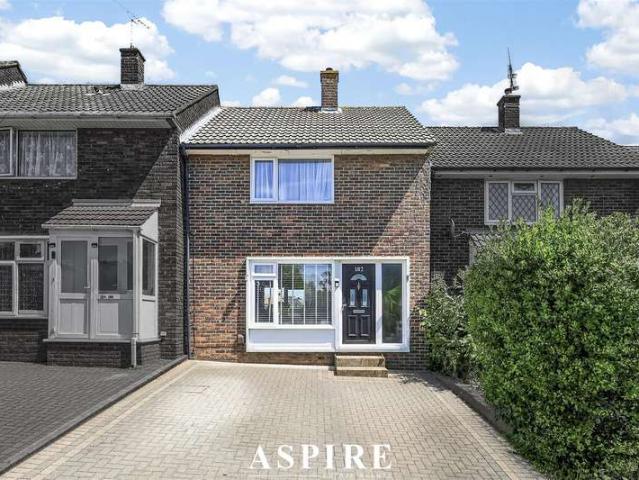 Cottage for sale in Lee Chapel, Essex