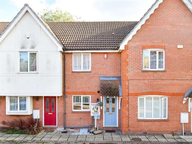 Cottage for sale in Wickford, Basildon