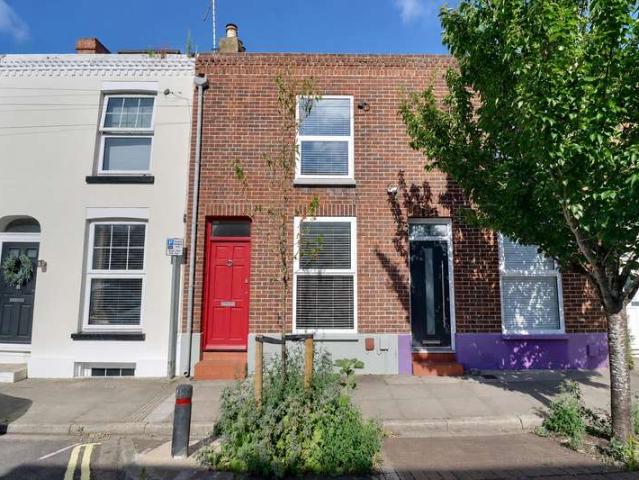 Cottage for sale in Milton, City Of Portsmouth