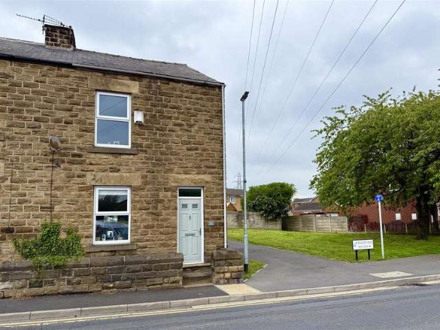 Cottage for sale in Mapplewell, South Yorkshire