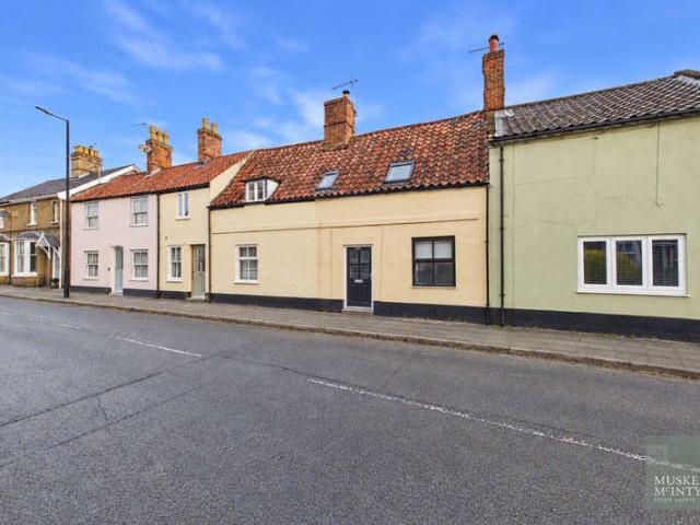 Cottage for sale in Bungay, East Suffolk