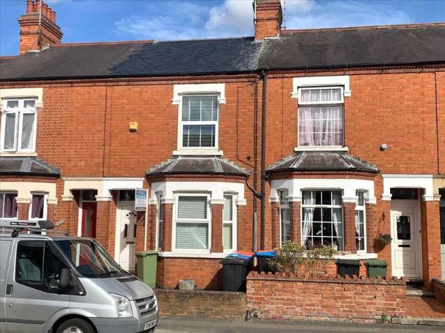 Cottage for sale in Wolverton and Greenleys, Old Wolverton