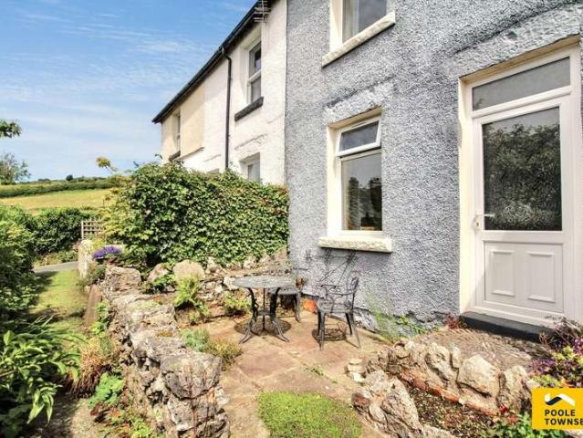Cottage for sale in Grange-over-sands