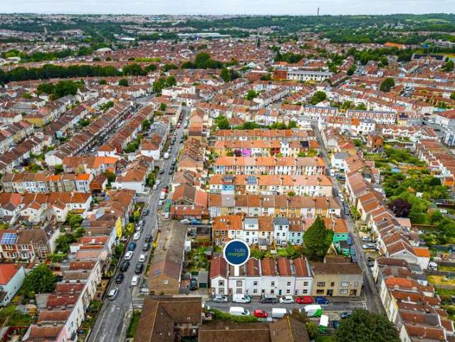 Cottage for sale in Feckenham, City Of Bristol