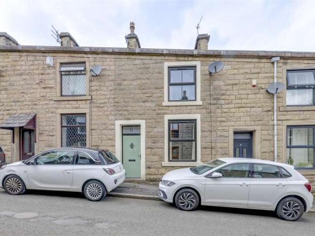 Cottage for sale in Nuttall, Bury