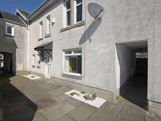 Terraced House for sale in Bannockburn, Hillpark