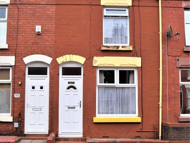 Cottage for sale in Calderstones