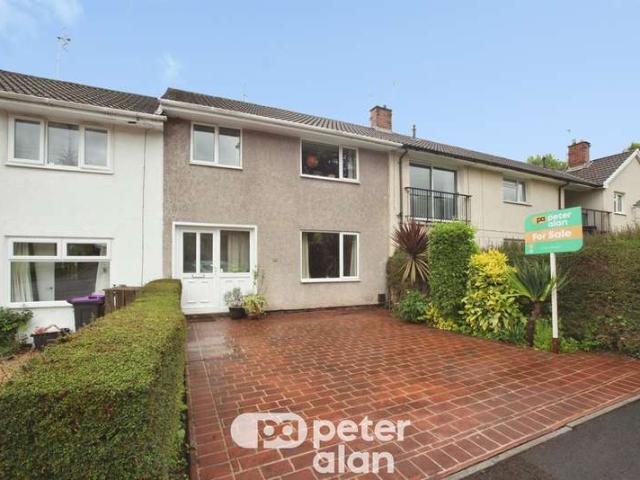 Cottage for sale in Croesyceiliog, Wales