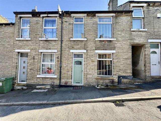 Cottage for sale in Huddersfield, Kirklees