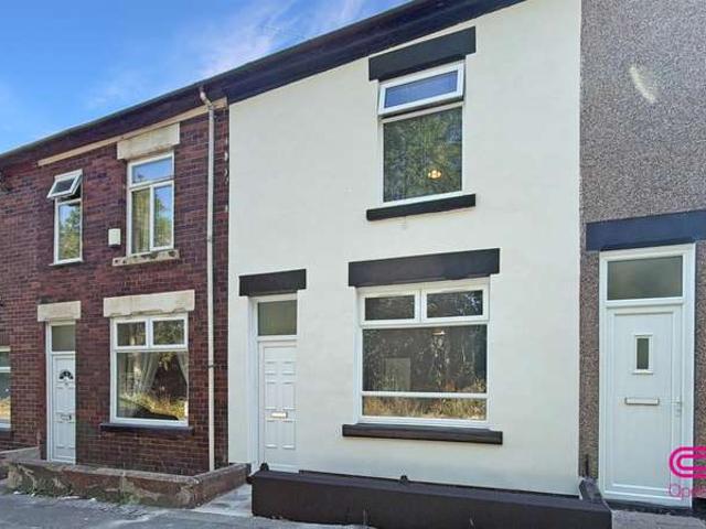 Cottage for sale in Lee Bank, Greater Manchester
