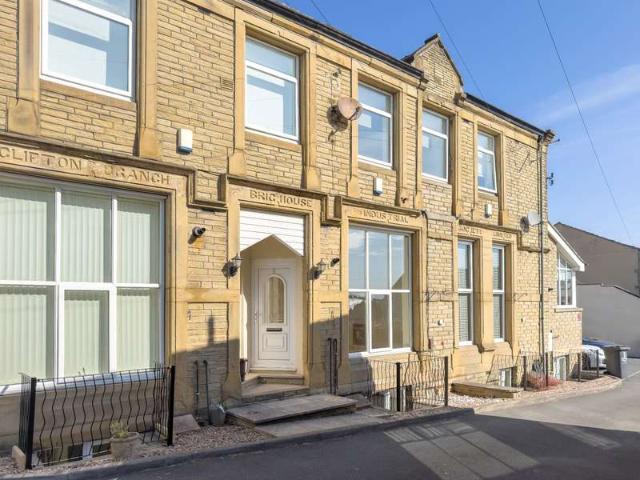 Cottage for sale in Clifton, Calderdale
