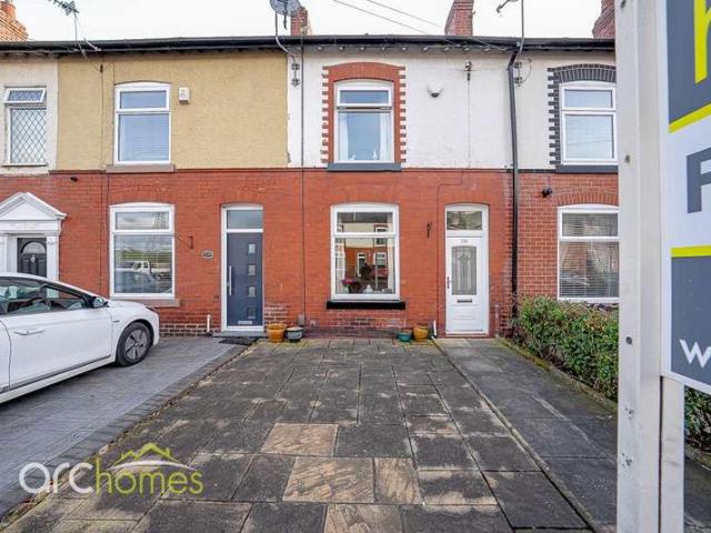 Cottage for sale in Howe Bridge, Wigan