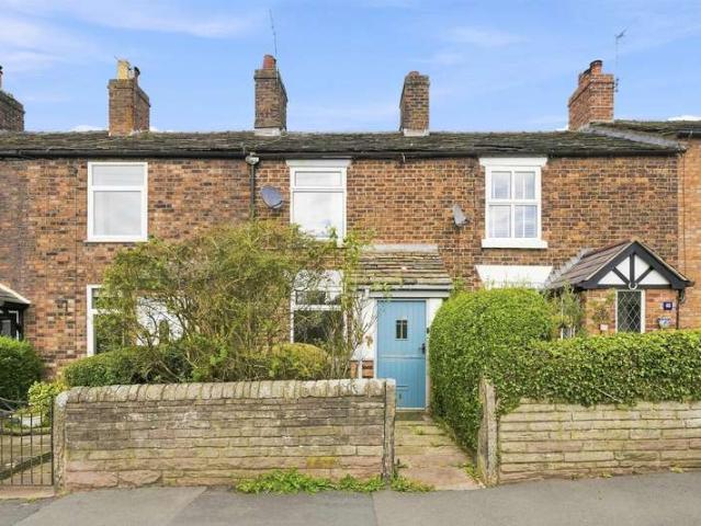 Cottage for sale in Sutton