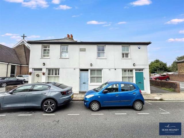 Cottage for sale in High Barnet, Greater London