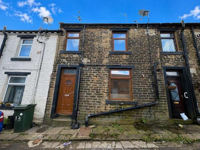 Cottage for sale in Denholme, Bradford