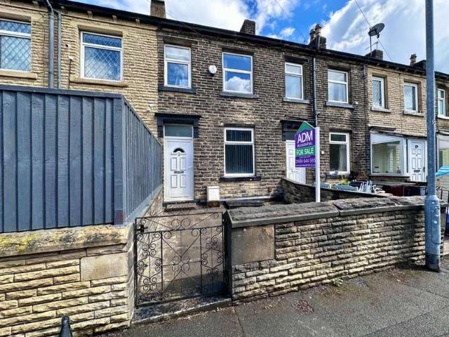 Cottage for sale in Paddock, Milnsbridge